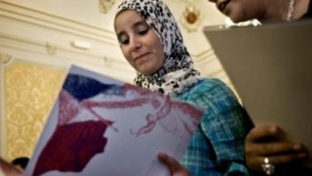 ឆាកនយោបាយនៅបារាំងនៅមានការខ្វែងគំនិតចំពោះបញ្ហាលុបបំបាត់សញ្ជាតិ